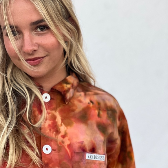 Button Down - Picture 4 of 6